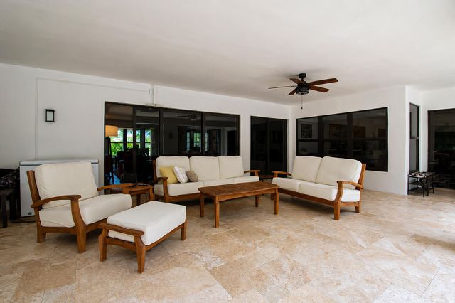 6962 S Grande Drive, Boca Raton, FL 33433