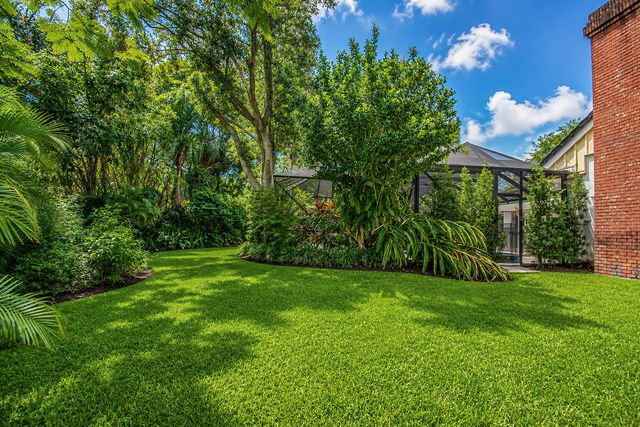 6962 S Grande Drive, Boca Raton, FL 33433