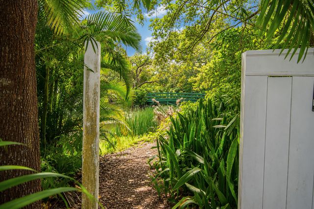 6962 S Grande Drive, Boca Raton, FL 33433
