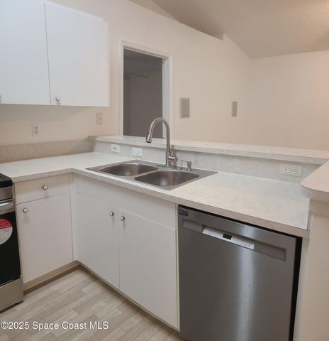 3826 Town Square Boulevard 59, Melbourne, FL 32901