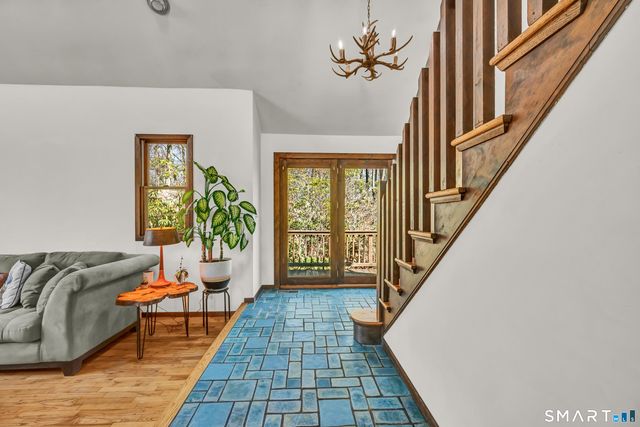 11 Spruce Mountain Trail, Danbury, CT 06810