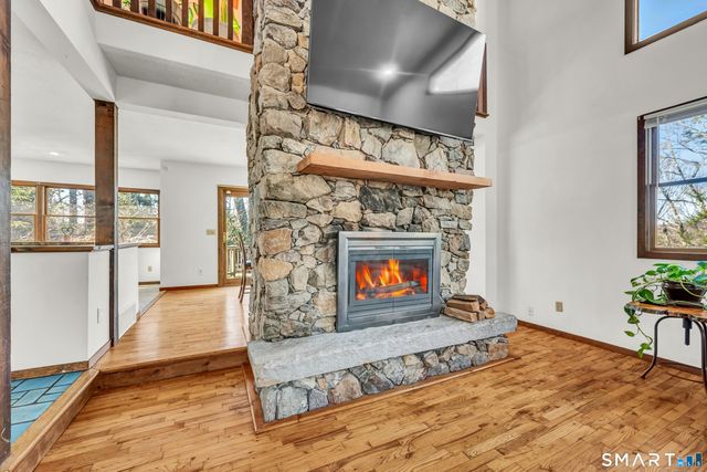 11 Spruce Mountain Trail, Danbury, CT 06810