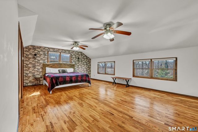 11 Spruce Mountain Trail, Danbury, CT 06810