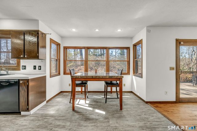 11 Spruce Mountain Trail, Danbury, CT 06810