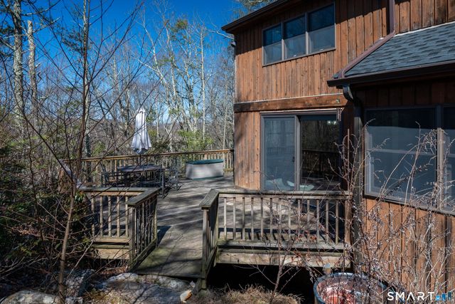 11 Spruce Mountain Trail, Danbury, CT 06810