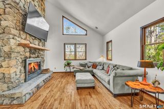 11 Spruce Mountain Trail, Danbury, CT 06810