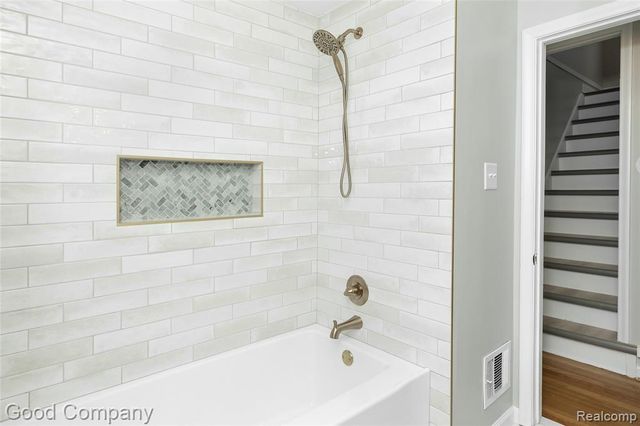 1197 Catalpa Drive, Berkley, MI 48072