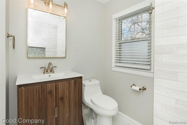 1197 Catalpa Drive, Berkley, MI 48072