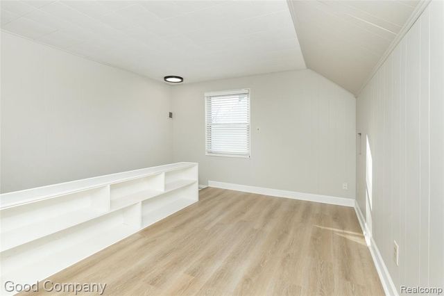 1197 Catalpa Drive, Berkley, MI 48072