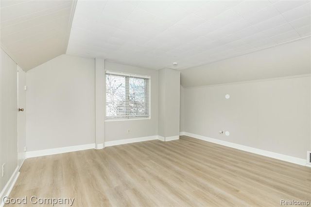 1197 Catalpa Drive, Berkley, MI 48072