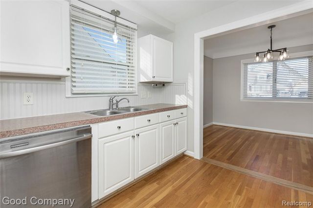 1197 Catalpa Drive, Berkley, MI 48072