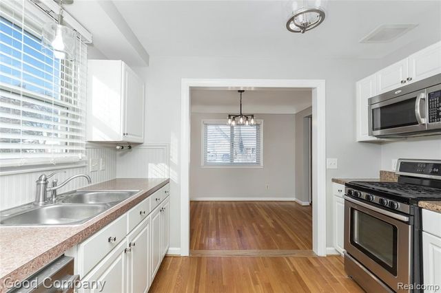 1197 Catalpa Drive, Berkley, MI 48072