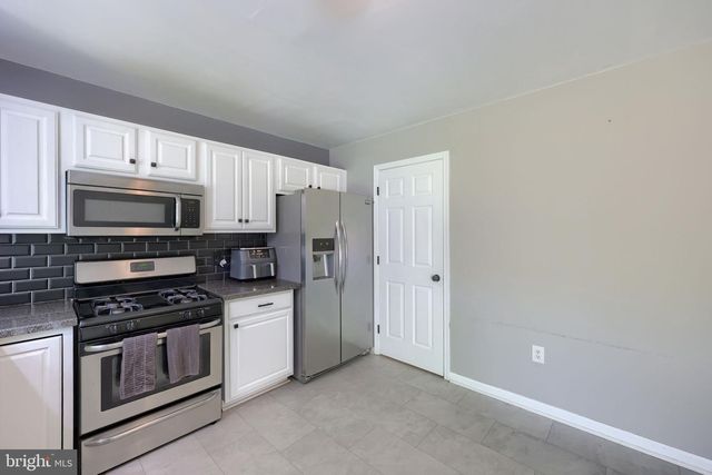 337 CROSSWINDS DR, Lititz, PA 17543
