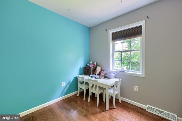 337 CROSSWINDS DR, Lititz, PA 17543