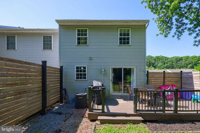 337 CROSSWINDS DR, Lititz, PA 17543