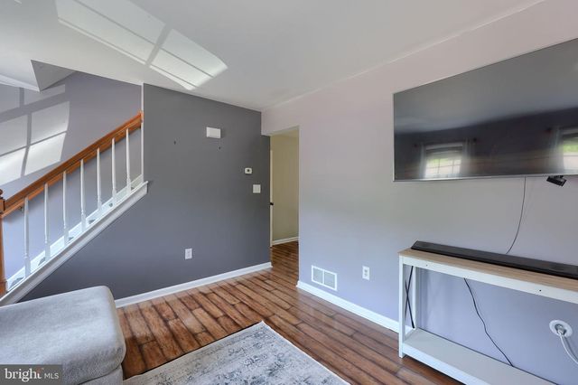 337 CROSSWINDS DR, Lititz, PA 17543