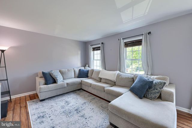 337 CROSSWINDS DR, Lititz, PA 17543