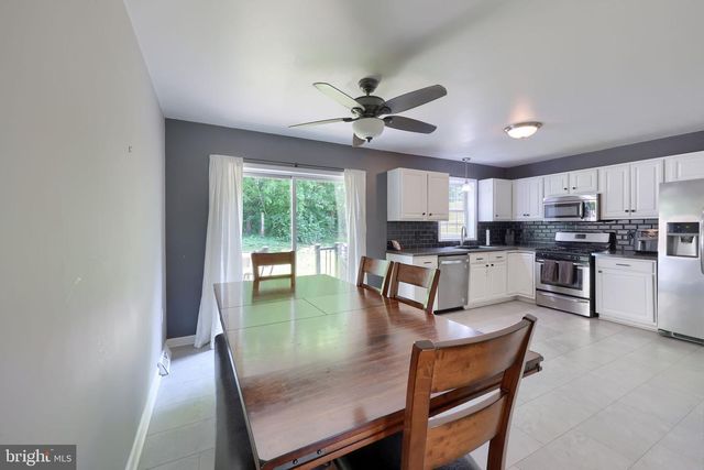 337 CROSSWINDS DR, Lititz, PA 17543