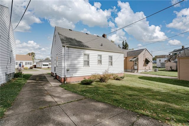 6903 Luelda Avenue, Parma, OH 44129