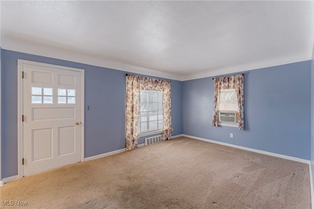 6903 Luelda Avenue, Parma, OH 44129