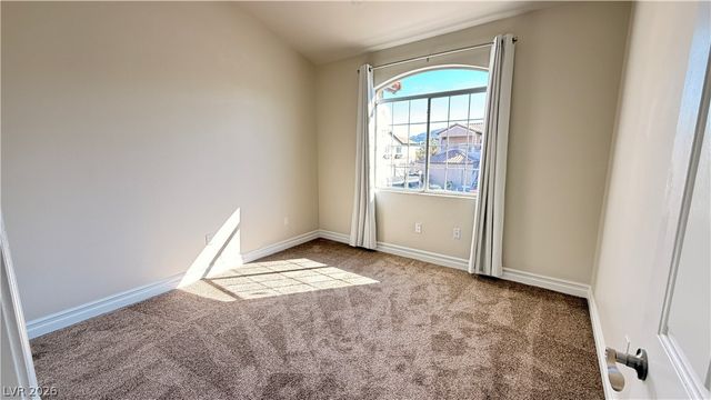 75 North Valle Verde Drive 1423, Henderson, NV 89074