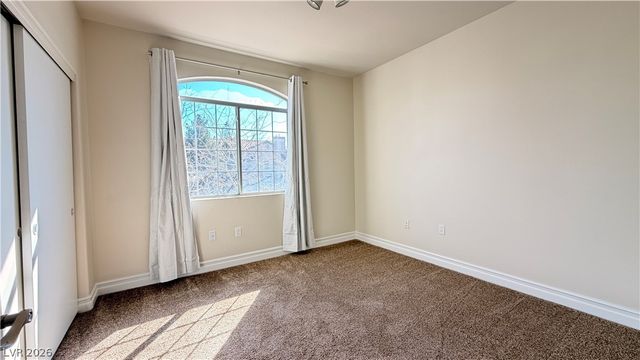 75 North Valle Verde Drive 1423, Henderson, NV 89074