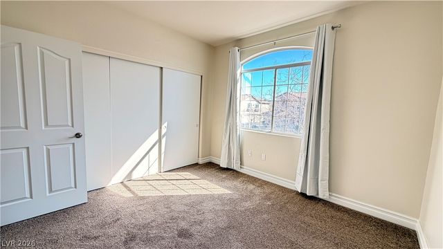 75 North Valle Verde Drive 1423, Henderson, NV 89074