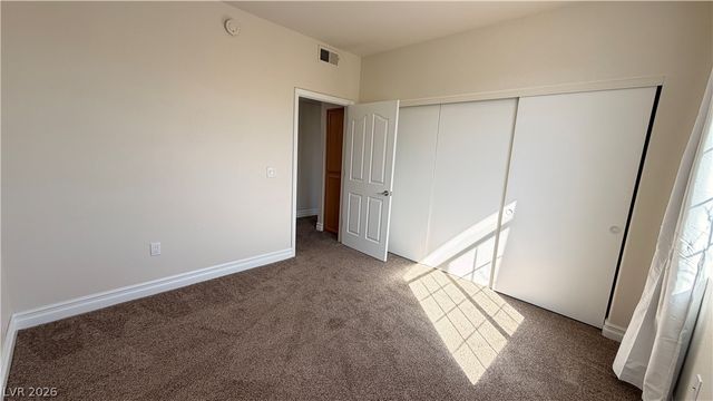 75 North Valle Verde Drive 1423, Henderson, NV 89074