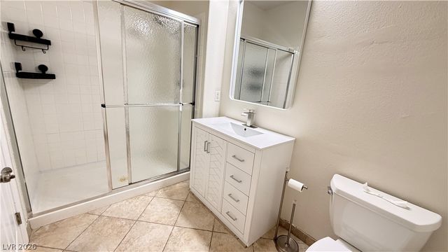 75 North Valle Verde Drive 1423, Henderson, NV 89074