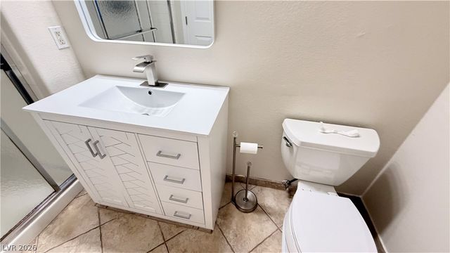 75 North Valle Verde Drive 1423, Henderson, NV 89074