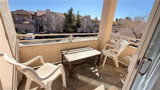 75 North Valle Verde Drive 1423, Henderson, NV 89074