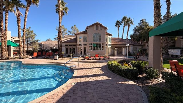 75 North Valle Verde Drive 1423, Henderson, NV 89074