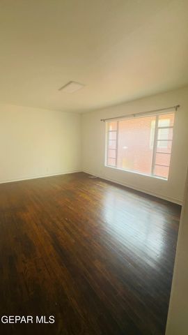 1707 N Stanton Street 4, El Paso, TX 79902