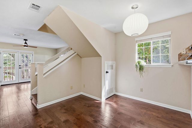 1506 Forest TRL 101, Austin, TX 78703