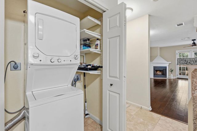 1506 Forest TRL 101, Austin, TX 78703