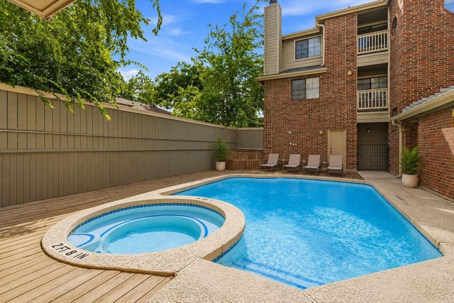 1506 Forest TRL 101, Austin, TX 78703