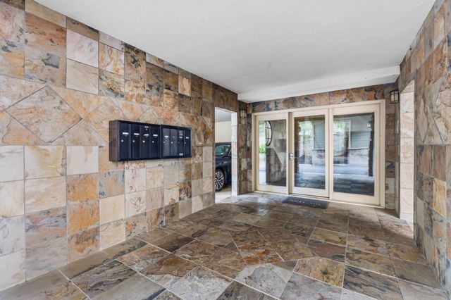 1506 Forest TRL 101, Austin, TX 78703