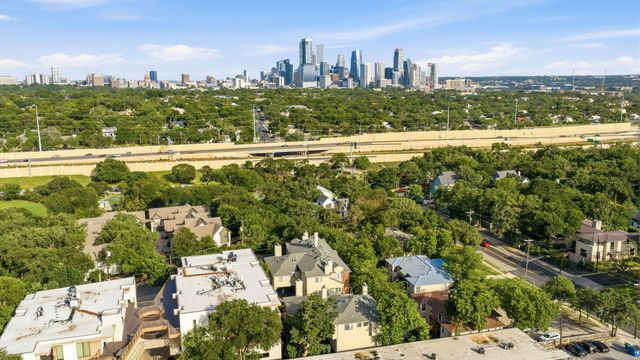 1506 Forest TRL 101, Austin, TX 78703
