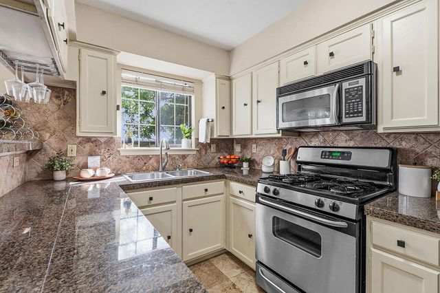 1506 Forest TRL 101, Austin, TX 78703