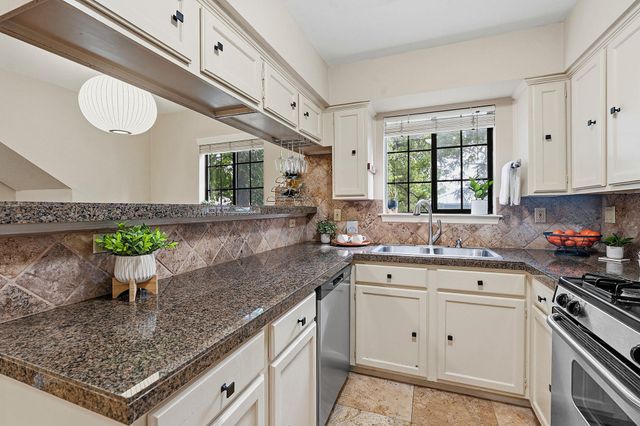 1506 Forest TRL 101, Austin, TX 78703