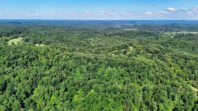 2 Lindsey Hollow Rd, Gallatin, TN 37066