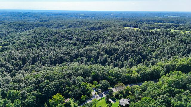 2 Lindsey Hollow Rd, Gallatin, TN 37066