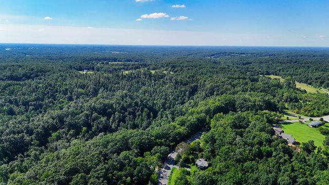 2 Lindsey Hollow Rd, Gallatin, TN 37066