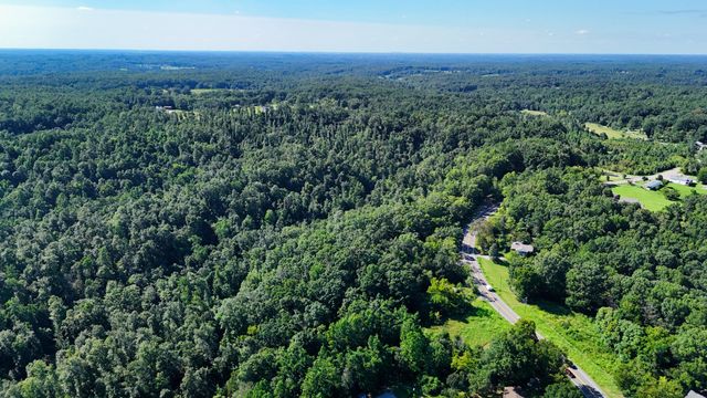 2 Lindsey Hollow Rd, Gallatin, TN 37066