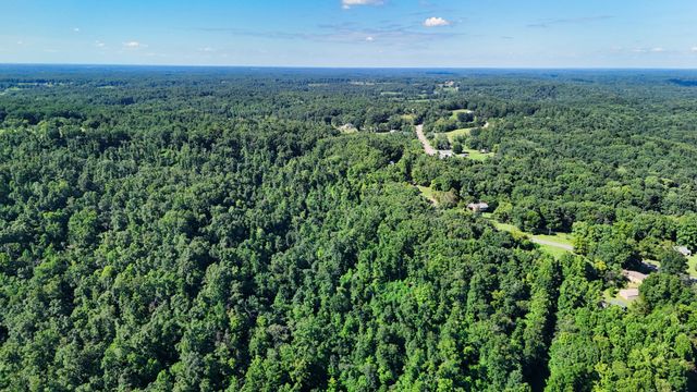 2 Lindsey Hollow Rd, Gallatin, TN 37066