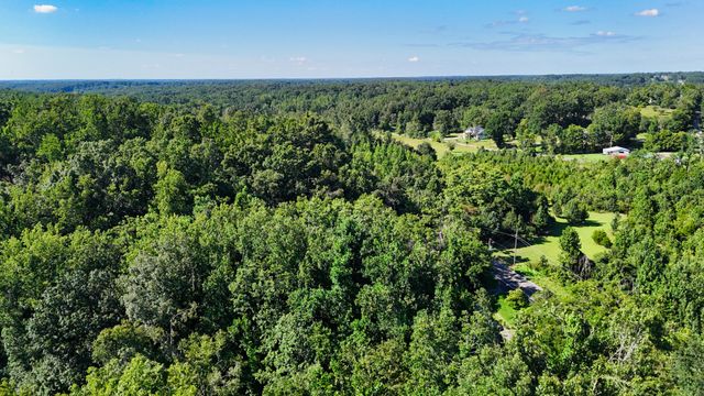 2 Lindsey Hollow Rd, Gallatin, TN 37066