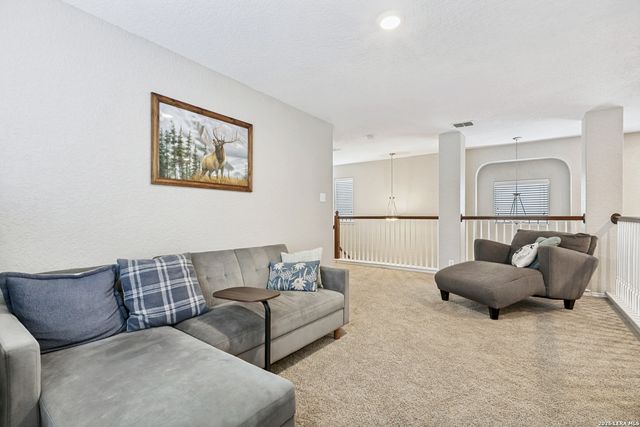 6925 Abbey Falls, San Antonio, TX 78249