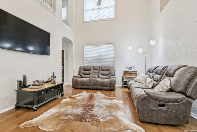 6925 Abbey Falls, San Antonio, TX 78249