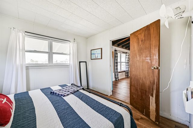 16519 Captain Kidd Road, Jamaica Beach, TX 77554