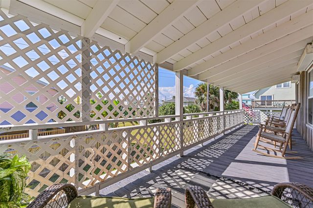 16519 Captain Kidd Road, Jamaica Beach, TX 77554